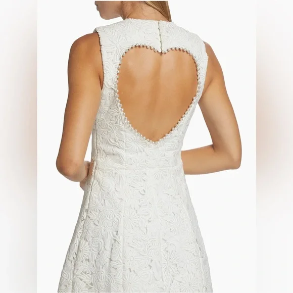 NWT Sachin & Babi Mon Coeur Lace Mini Dress w/ Heart Cutout Size 6 - Picture 4 of 12